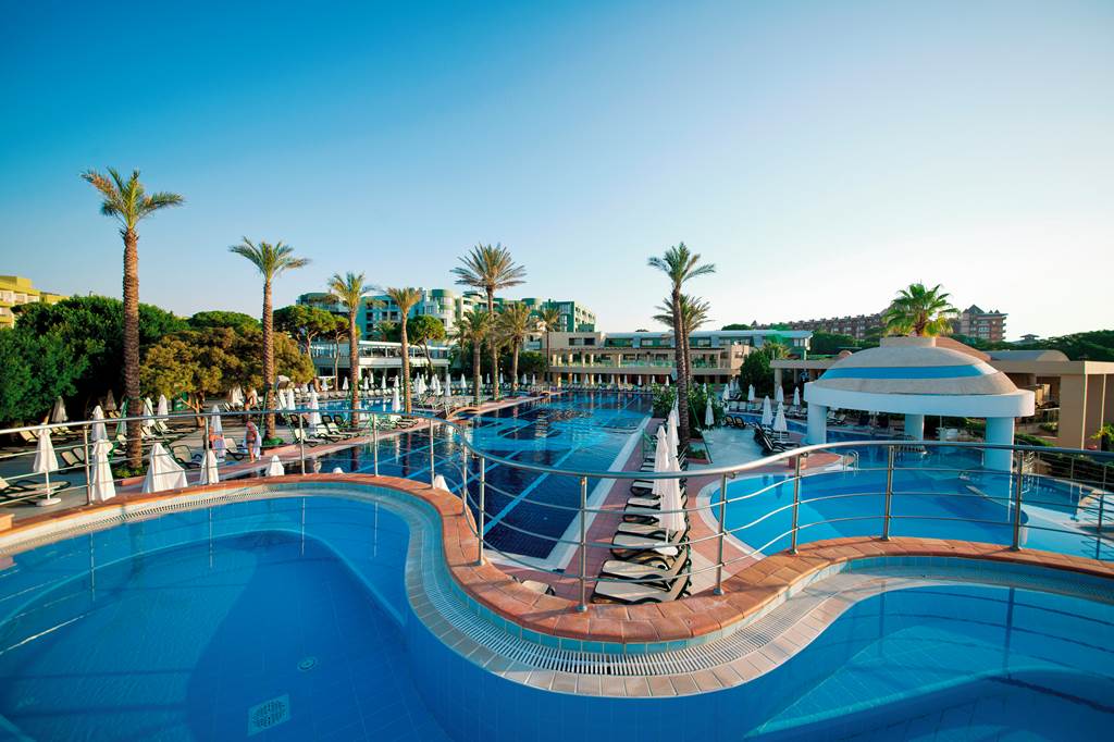 AYT_83311_Limak_Atlantis_Deluxe_Hotel_and_Resort_1223_03.jpg