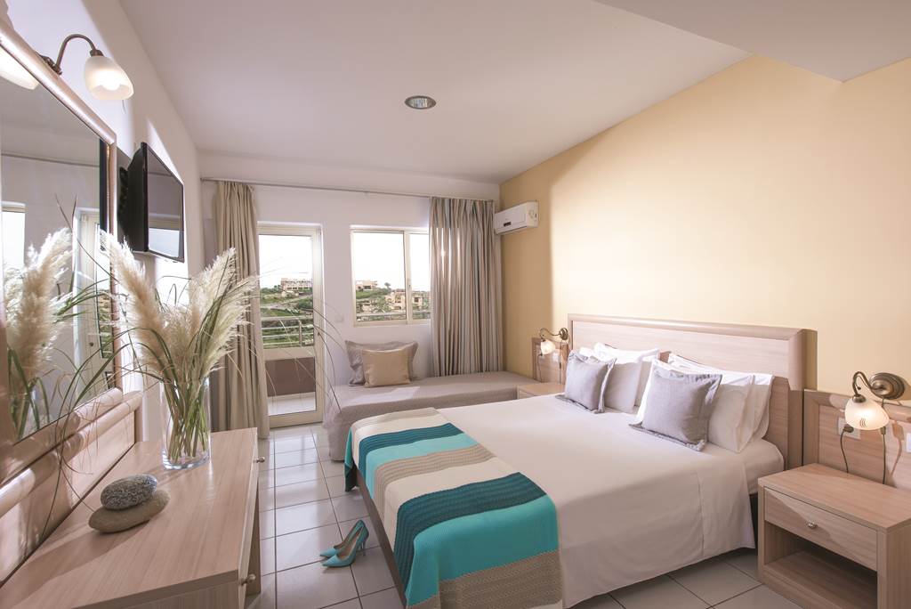 HER_69587_Bluebay_Resort_Spa_0116_10.jpg