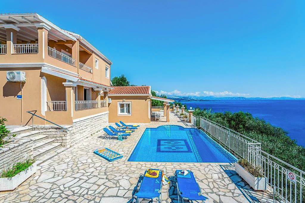CFU_86771_Villa_Angela_Nissaki_1223_14.jpg