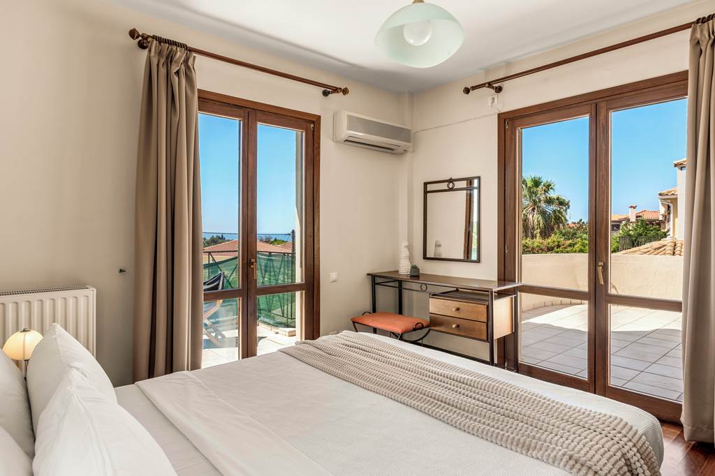 EFL_87188_Villa_Ionian_Summer_0924_15.jpg