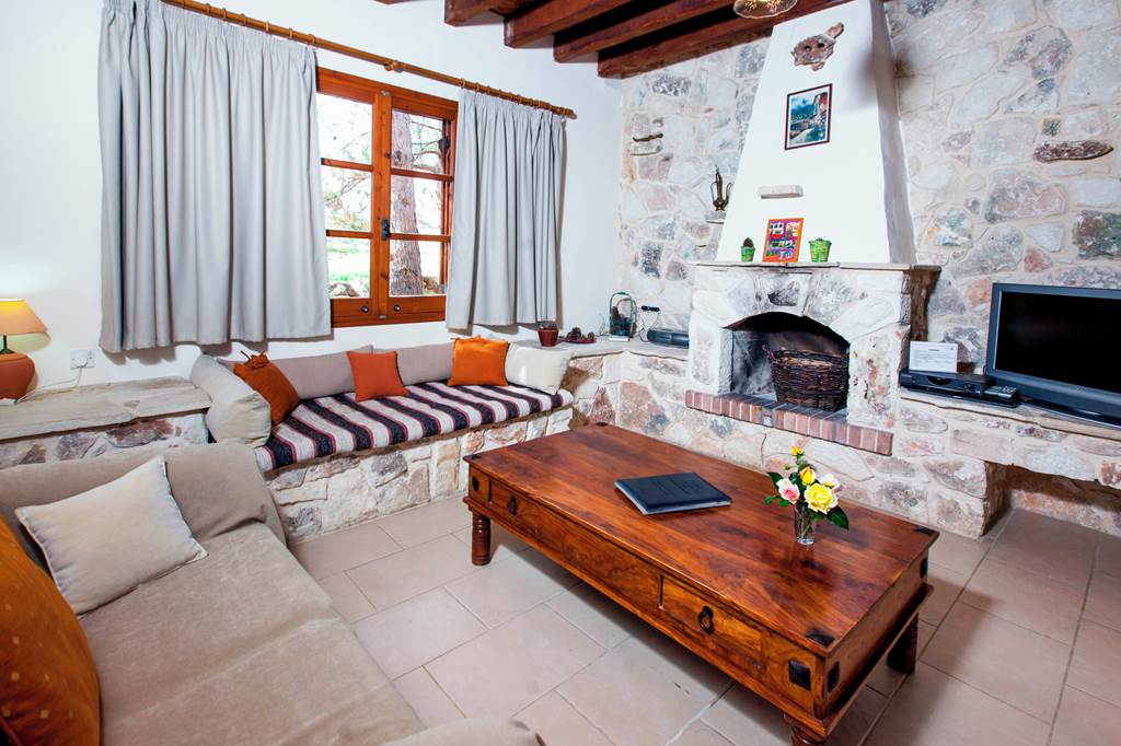 PFO_88906_Z&X_Holiday_Villas_-_Villa_Olive_Grove_3_0125_16.jpg
