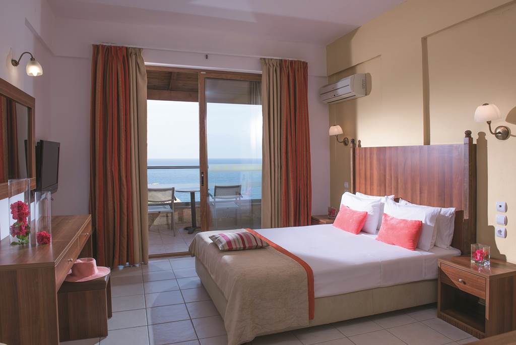 HER_69587_Bluebay_Resort_Spa_0116_13.jpg