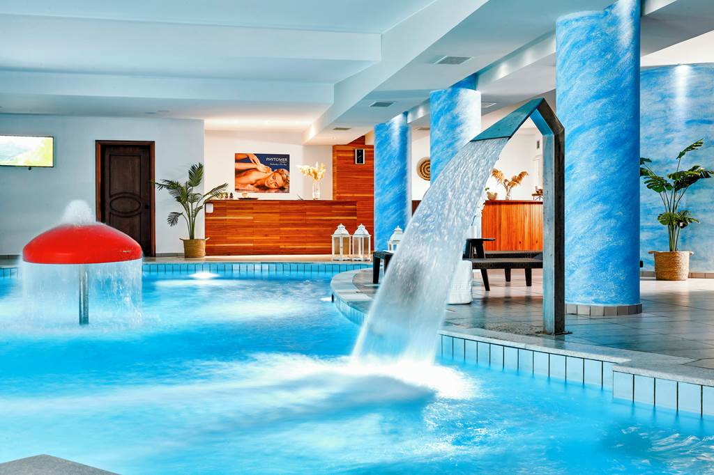 HER_83753_Blue_Marine_Resort_&_Spa_0722_28.jpg