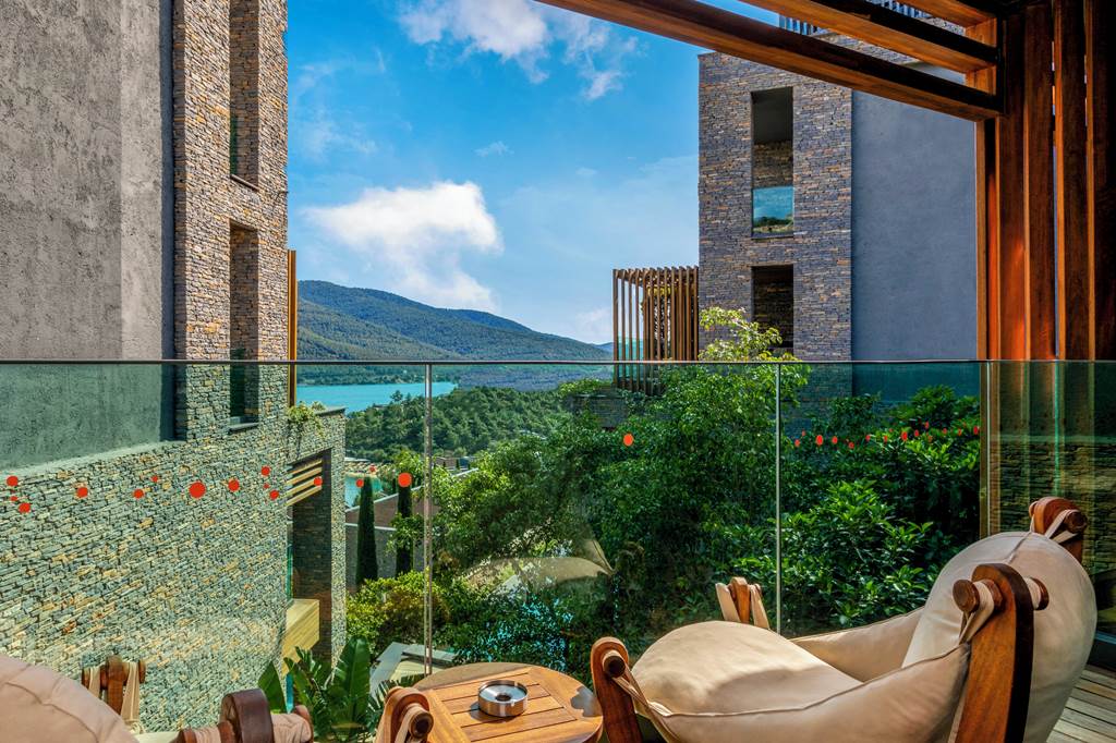 BJV_79806_Lujo_Hotel_1124_04.jpg