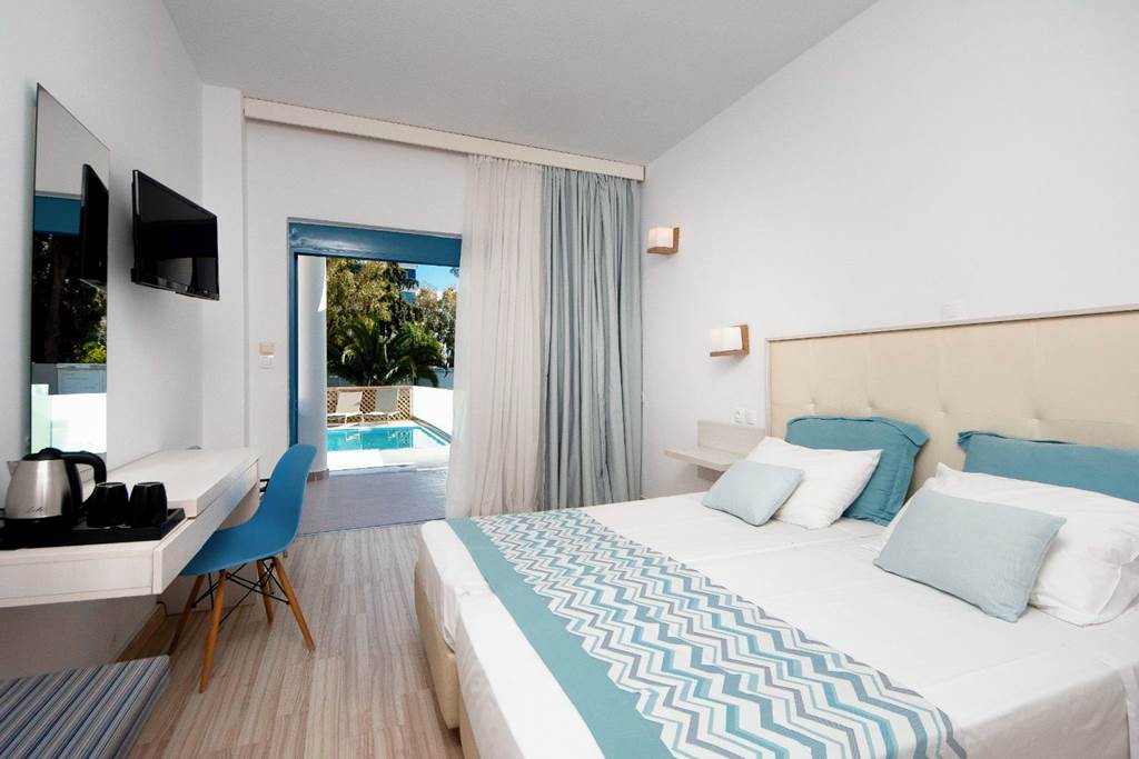 RHO_83418_Blue_Sea_Beach_Resort_0423_08.jpg
