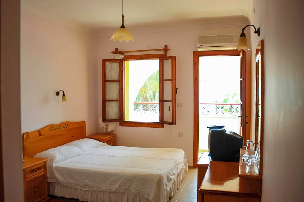 BJV_81008_Toloman_Hotel_0919_01.jpg