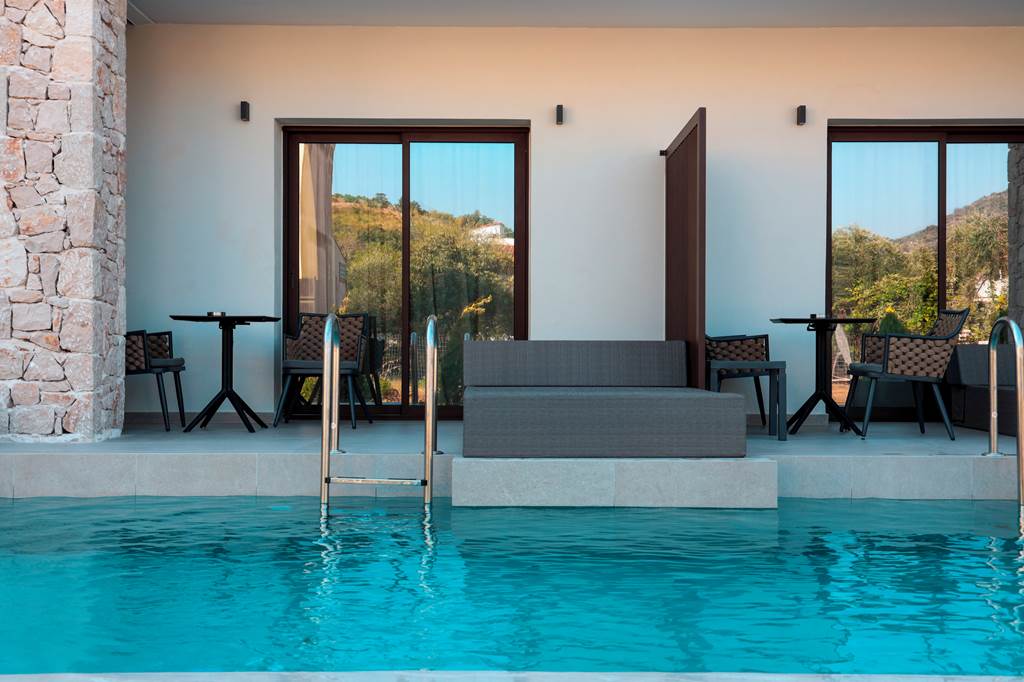 PVK_86309_Lango_Luxury_Living_1223_18.jpg
