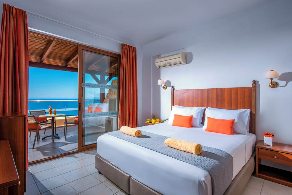 HER_69587_Blue_Bay_Resort_0222_10.jpg