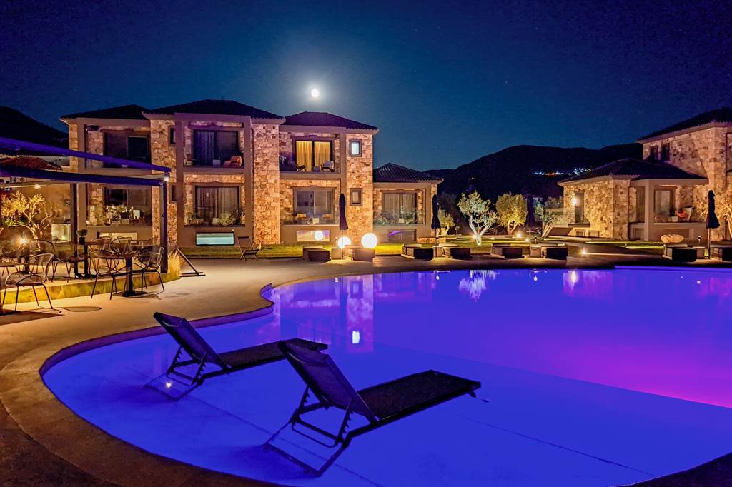 MJT_83234_Nikis_Suites_Petra_1023_12.jpg