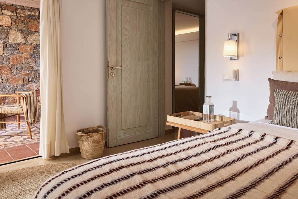 HER_83337_Thalassa_Villas_0125_06.jpg