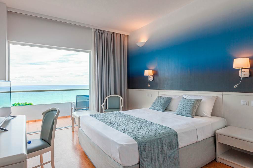 RHO_83418_Blue_Sea_Beach_Resort_0423_04.jpg