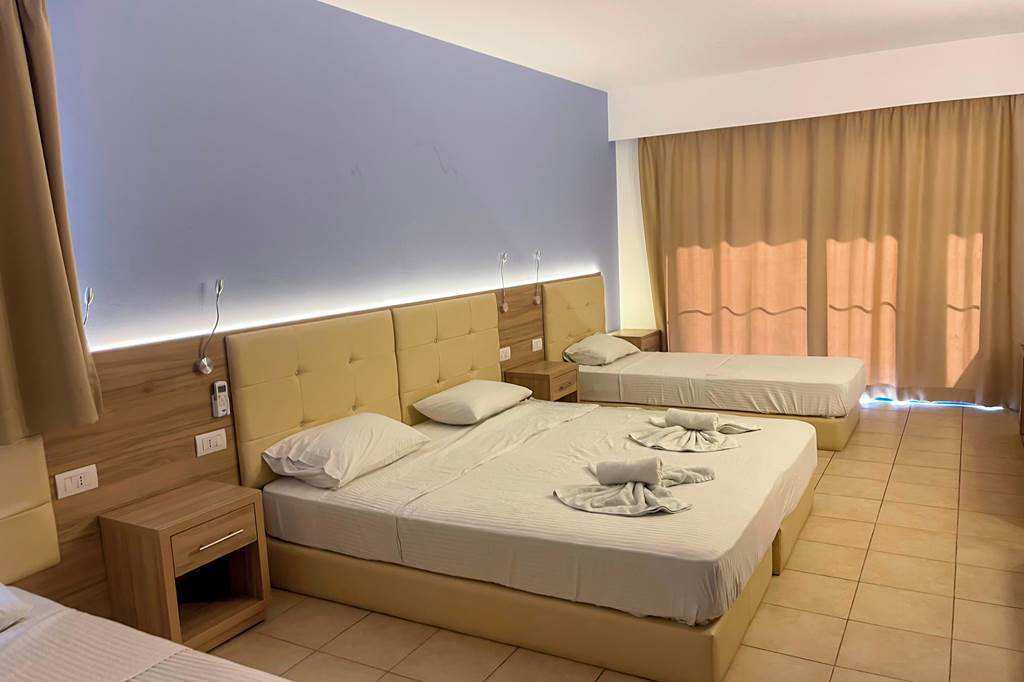 RHO_80086_Palm_Bay_Hotel_Rhodes_1122_01.jpg