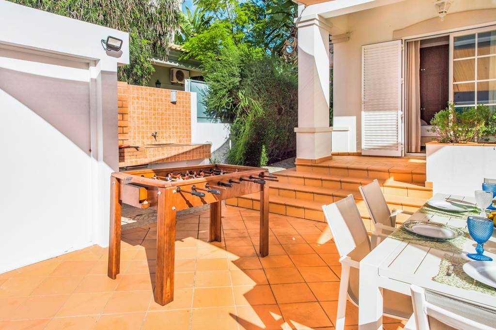 FAO_86640_Villa_Rosaline_Vista_1223_06.jpg