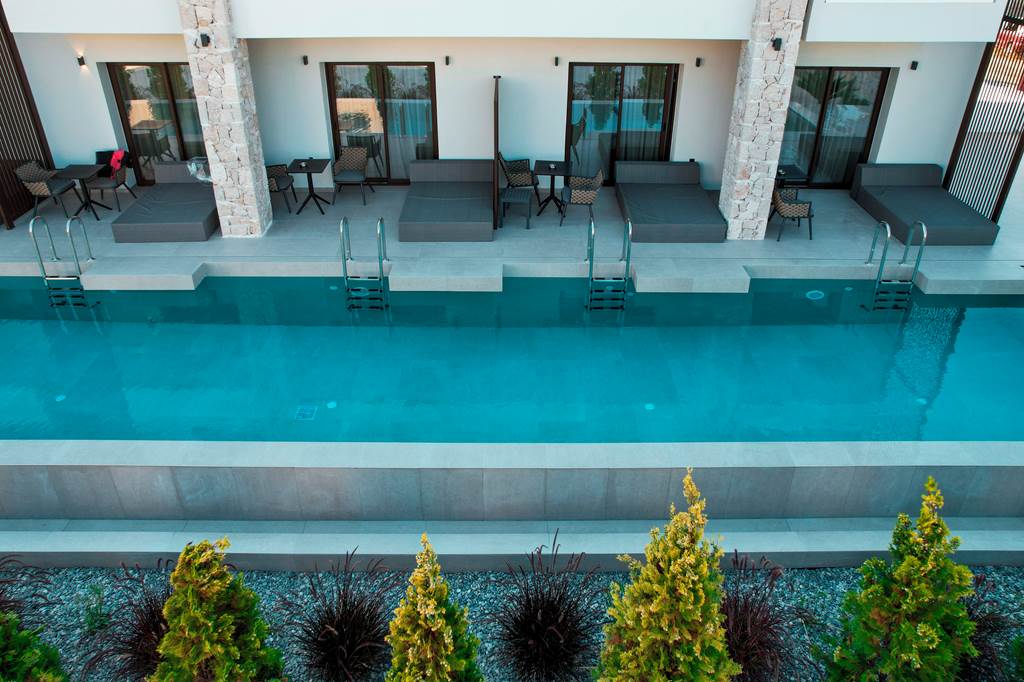 PVK_86309_Lango_Luxury_Living_1223_15.jpg