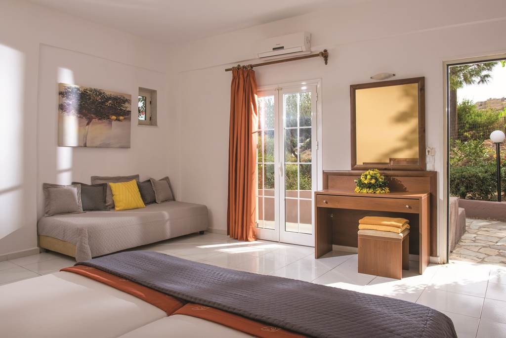 HER_69587_Bluebay_Resort_Spa_0116_09.jpg