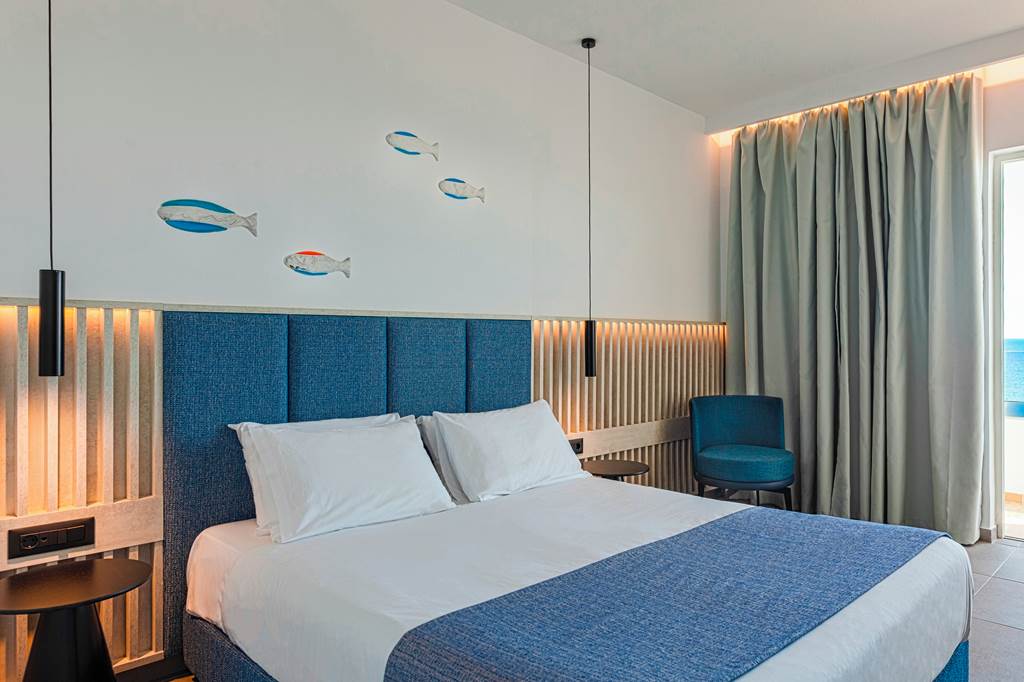 RHO_83418_Blue_Sea_Beach_Resort_0423_05.jpg