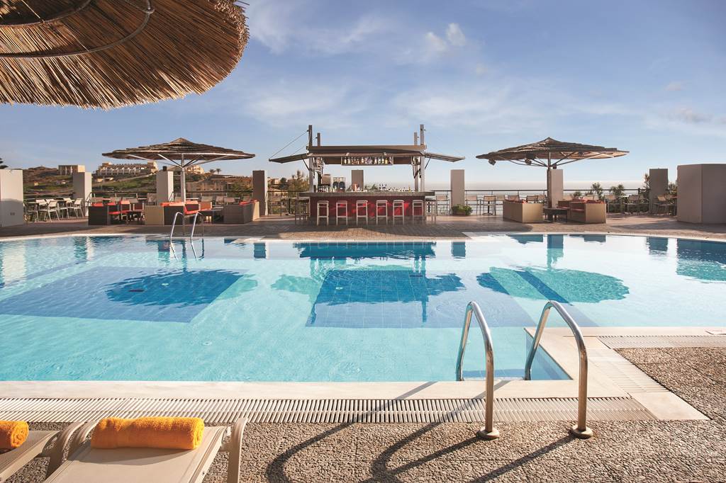 HER_69587_Bluebay_Resort_Spa_0116_04.jpg