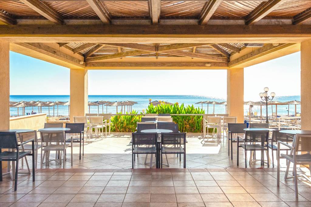 RHO_83418_Blue_Sea_Beach_Resort_1222_07.jpg