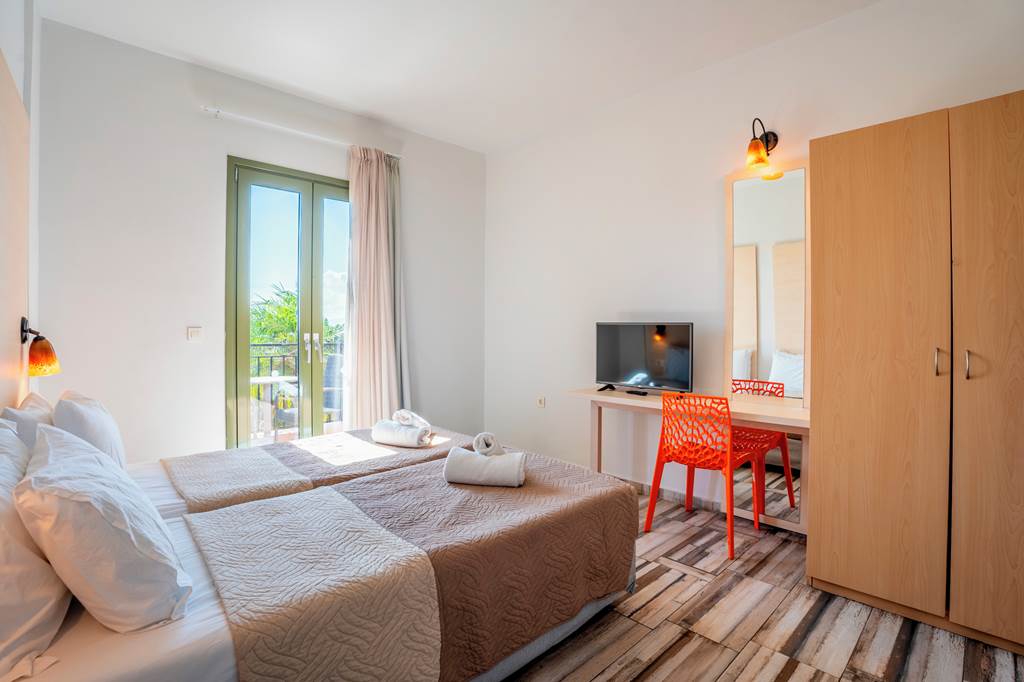 RHO_73534_Finas_Hotel_&_Apartments_1124_29.jpg
