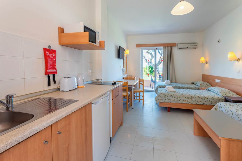 RHO_69556_Matina_Aparthotel_0723_16.jpg