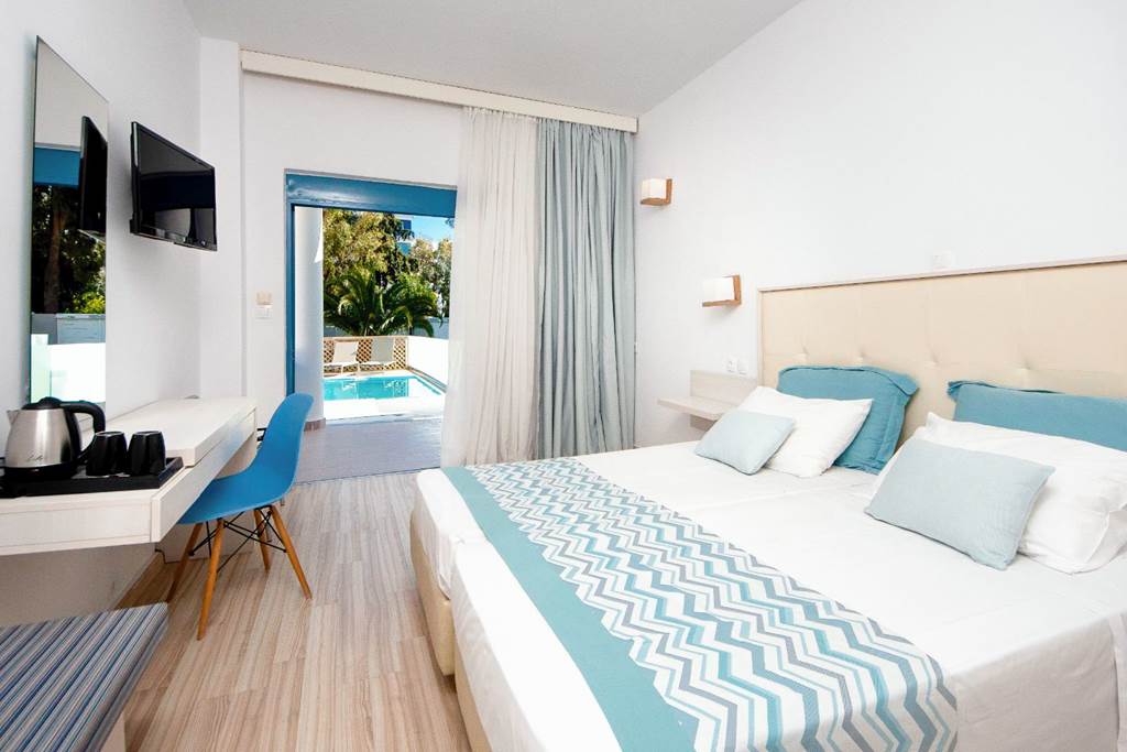 RHO_83418_Blue_Sea_Beach_Resort_1222_23.jpg