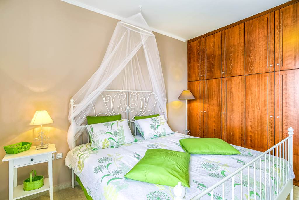 RHO_77028_Villa_Lindos_Emerald_0917_06.jpg