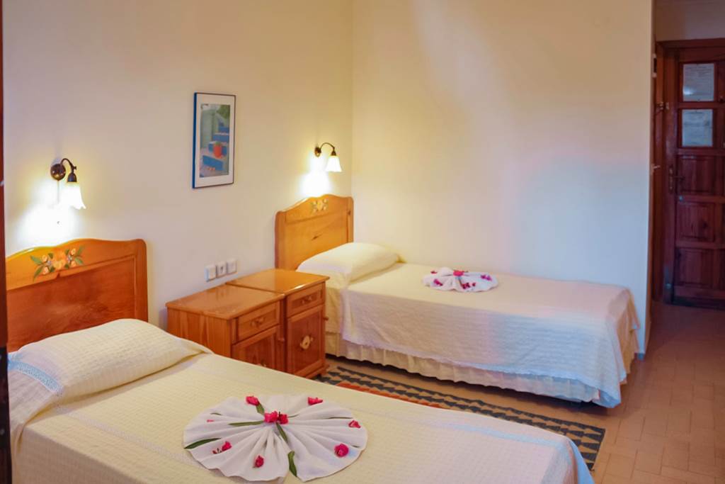 BJV_81008_Toloman_Hotel_0919_09.jpg