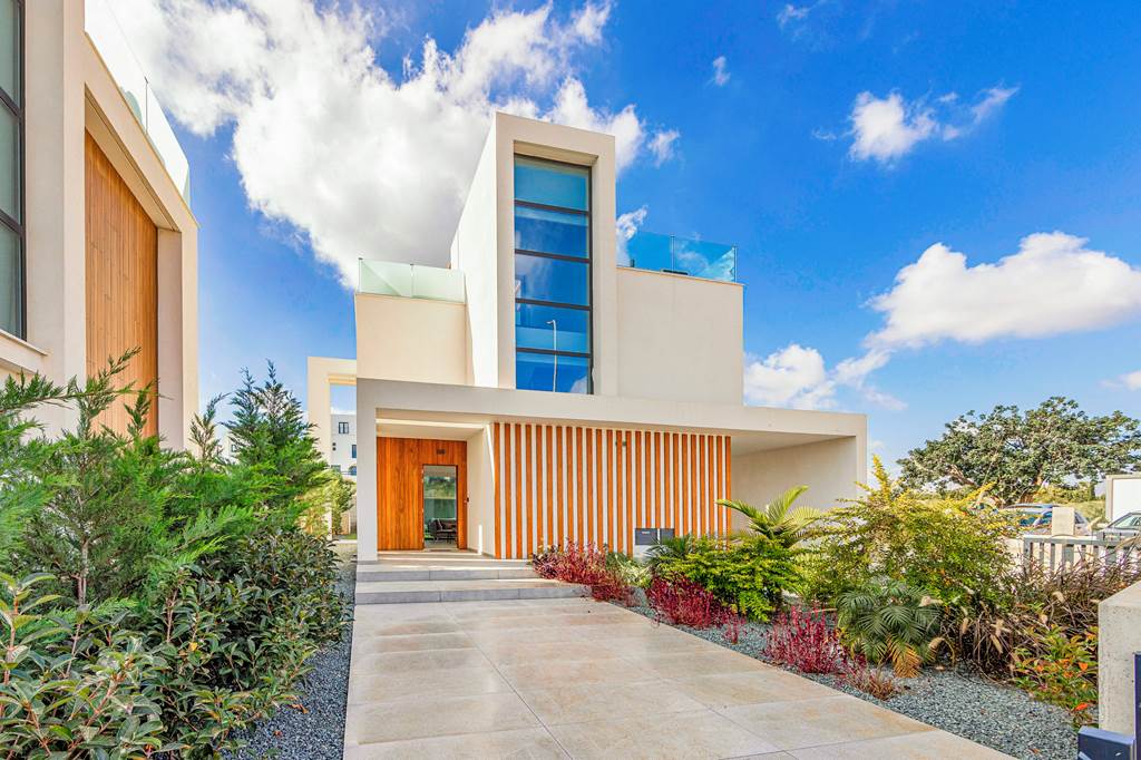 LCA_87580_Villa_By_The_Bay_33_0424_02.jpg