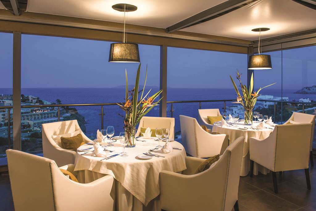 HER_69587_Bluebay_Resort_Spa_0116_28.jpg