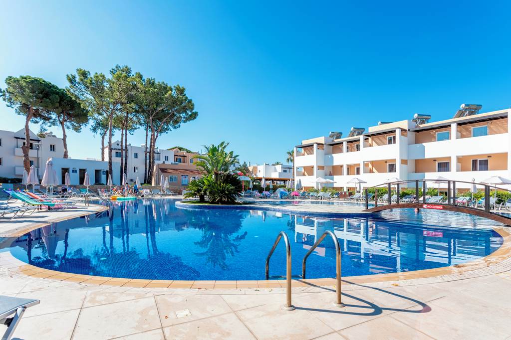 RHO_69556_Matina_Aparthotel_0723_08.jpg
