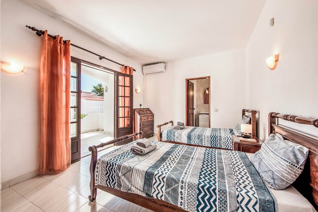 FAO_89292_Villa_Serenity_0425_09.jpg