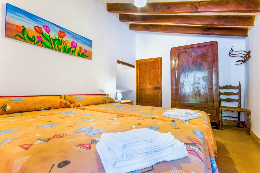 PMI_84284_Villa_Camp_Redo_0922_11.jpg