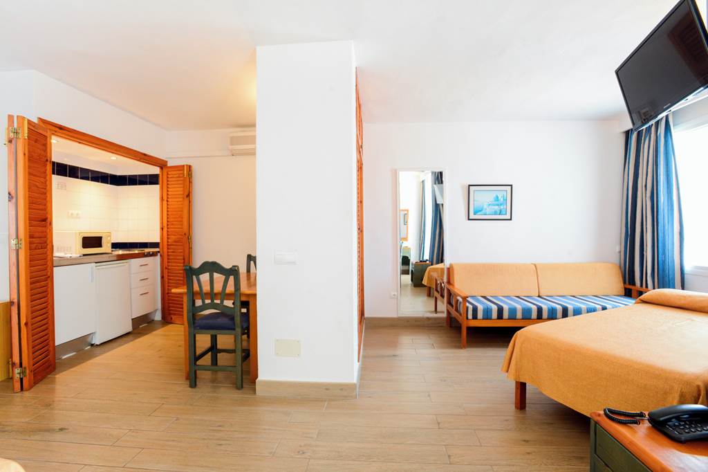 IBZ_74485_Ses_Savines_Apartments_1023_14.jpg