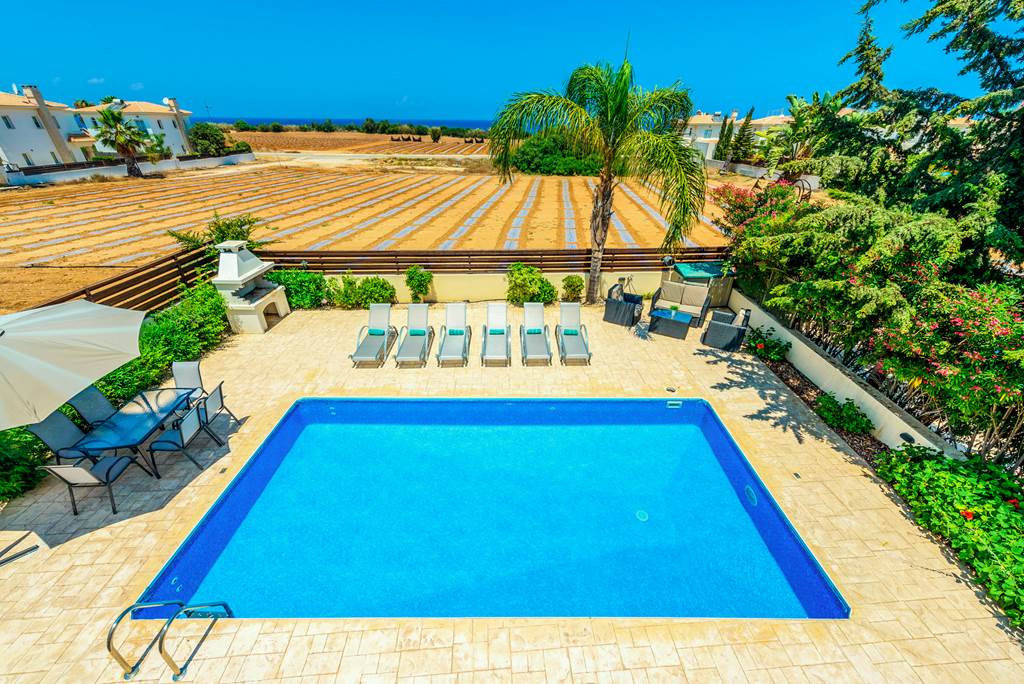 LCA_84989_Villa_Irina_Cyprus_0123_08.jpg