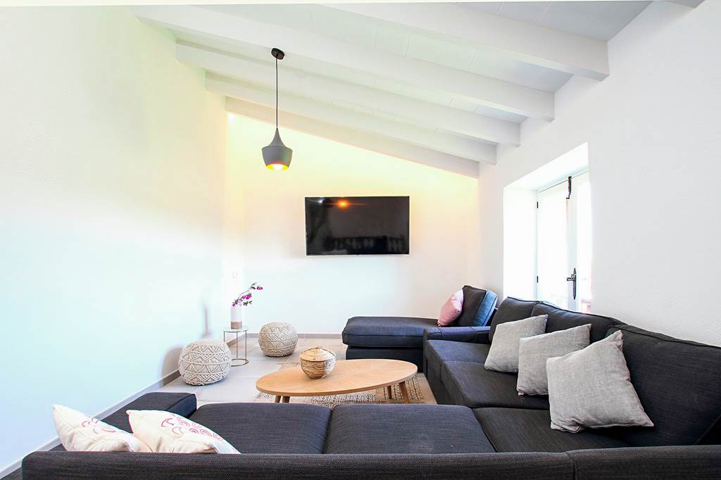 PMI_84181_Villa_Crever_0922_02.jpg