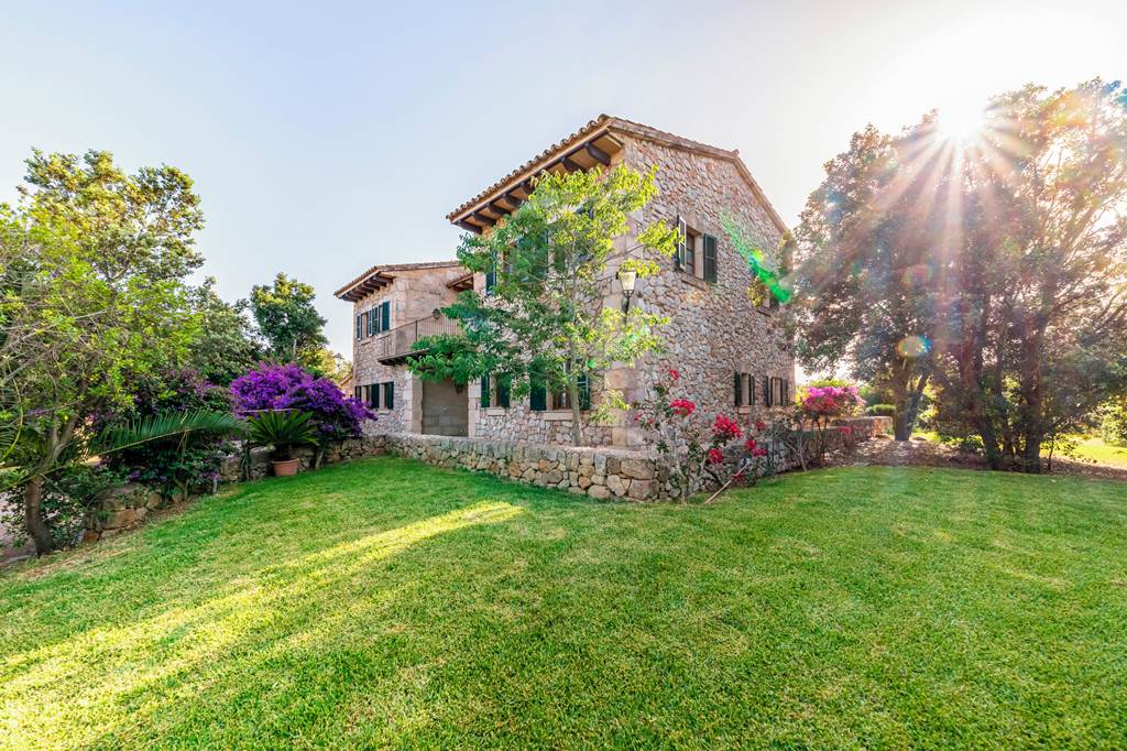 PMI_83952_Villa_Bovis_Gran_0622_02.jpg