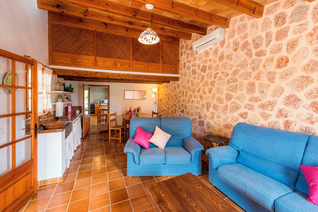 PMI_81774_Villa_Can_Cuxach_1219_22.jpg