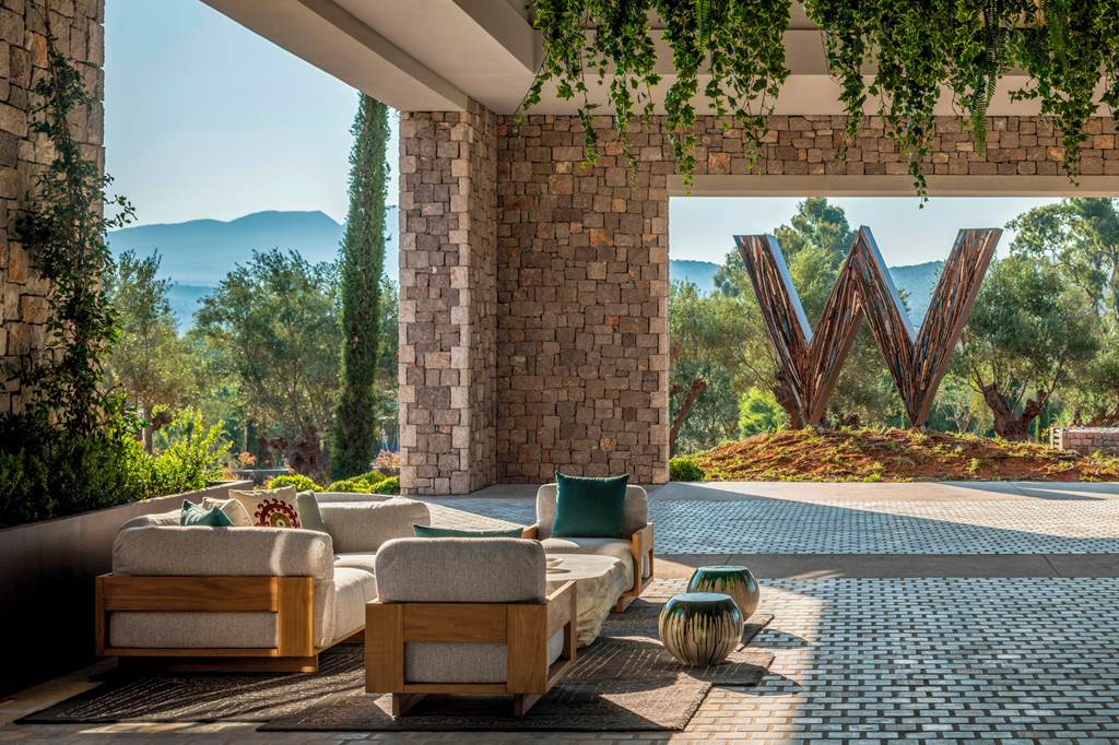 KLX_85207_W_Costa_Navarino_0323_20.jpg