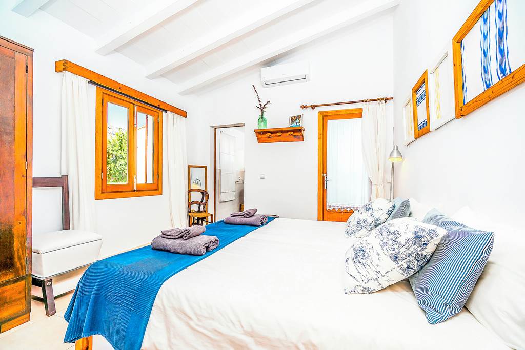 PMI_79768_Villa_Can_Petit_0119_07.jpg