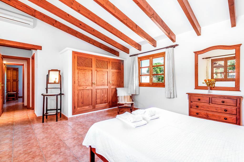 PMI_79892_Villa_Les_Oliveras_0519_10.jpg