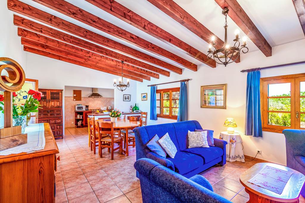 PMI_79892_Villa_Les_Oliveras_0519_06.jpg