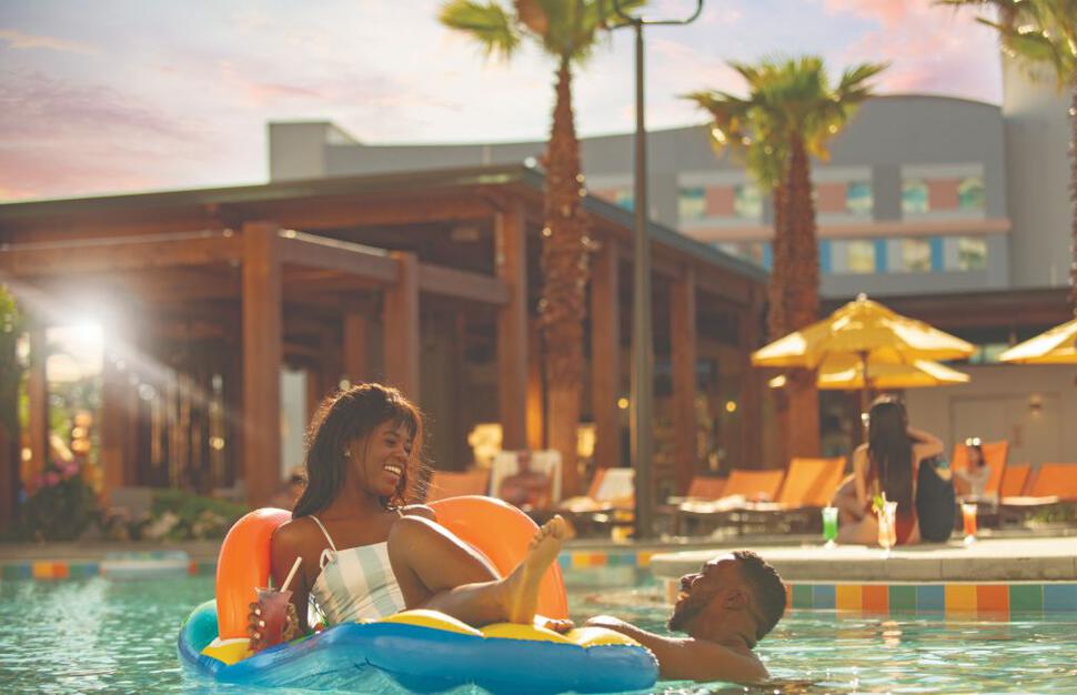 Universals-Endless-Summer-Resort-Dockside-Inn-and-Suites-16.jpg