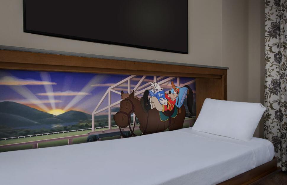 Disneys-Saratoga-Springs-Resort-Spa-14.jpg