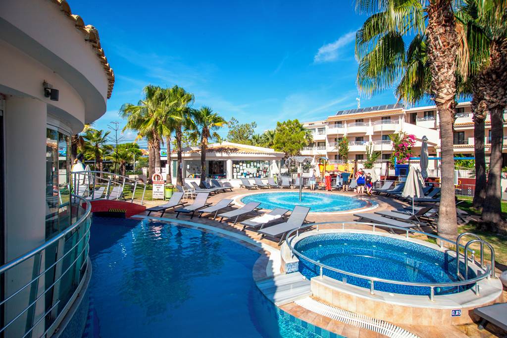 ZTH_81228_Caretta_Beach_Resort_&_Waterpark_1124_02.jpg