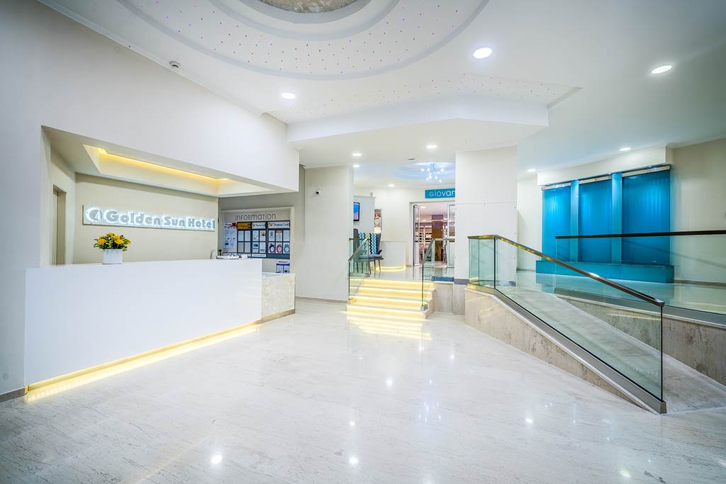 ZTH_70745_Golden_Sun_Hotel_1116_01.jpg