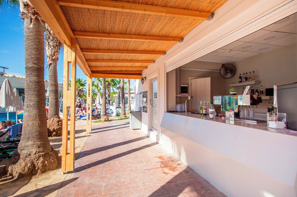 ZTH_81228_Caretta_Beach_Resort_&_Waterpark_1124_01.jpg