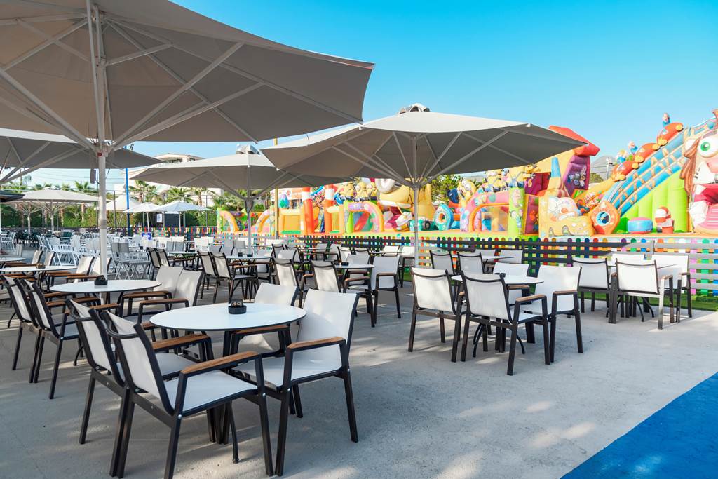 ZTH_81228_Caretta_Beach_Resort_&_Waterpark_0822_13.jpg
