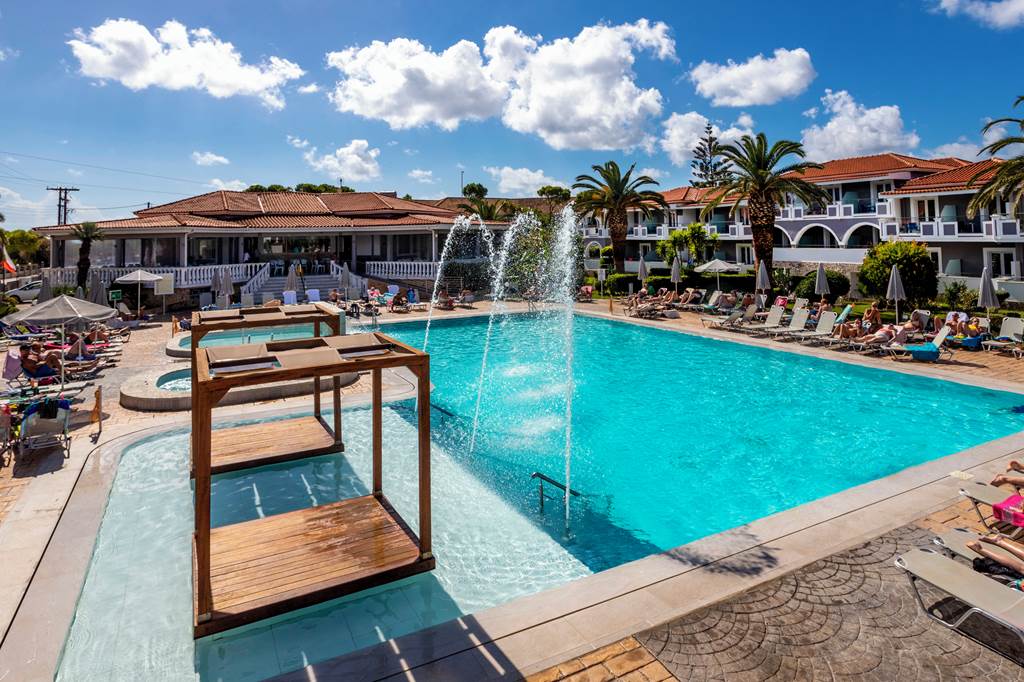 ZTH_70745_Golden_Sun_Hotel_1022_03.jpg