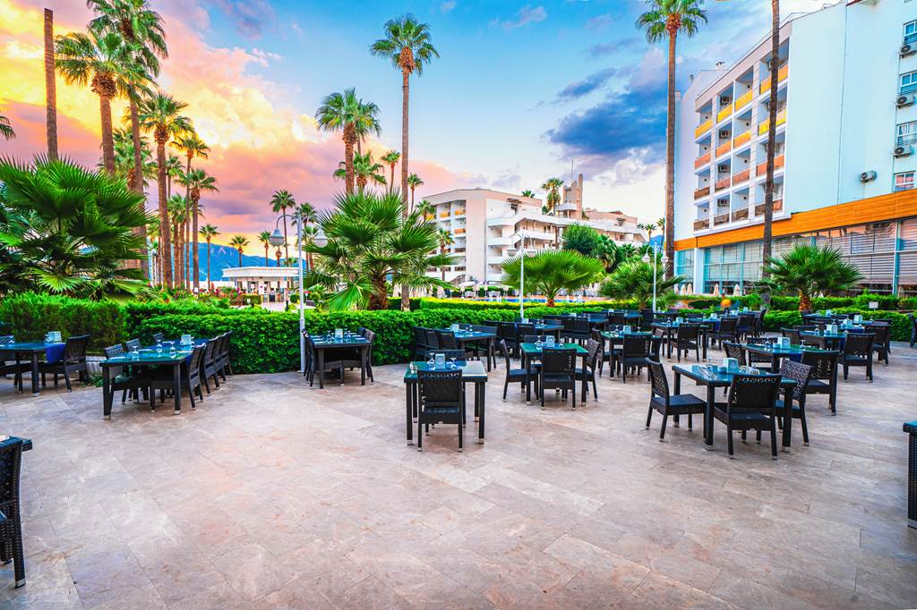 DLM_81213_Ideal_Prime_Beach_Hotel_0124_04.jpg