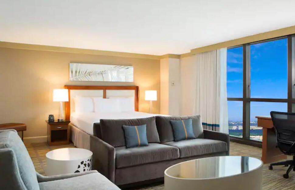 DoubleTree-by-Hilton-Miami-Airport-12.jpg